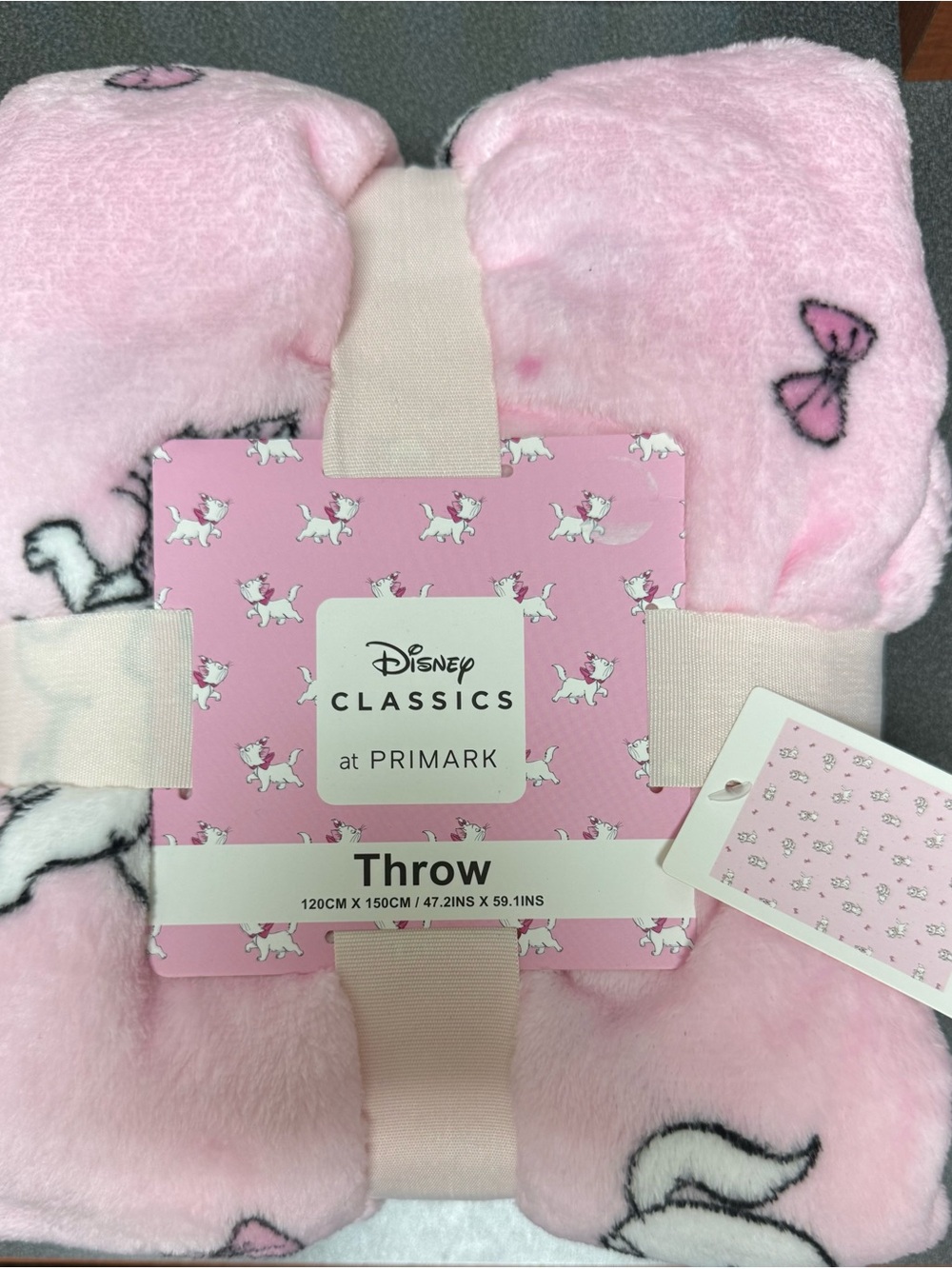 Disney x Primark Pink Aristocats βMarieβ Plush Throw Blanket *NWT - Picture 9 of 10